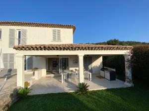 Villas Villa Les Cycas - GRI170 by Interhome : photos des chambres