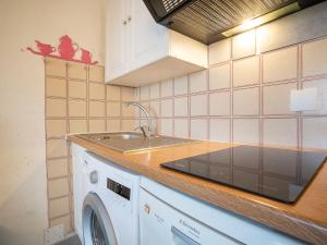 Apartment Le Capitole-8 by Interhome