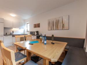 Apartment Alpenchalets-5 by Interhome