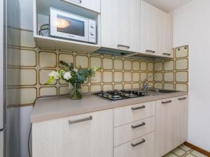 Holiday Home Villaggio Sole B-2 by Interhome