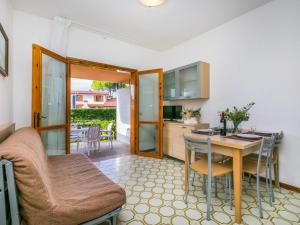 Apartment Villaggio Sole B-1 by Interhome