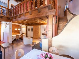 Apartment Chesa Cantieni by Interhome