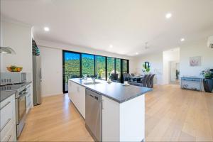 Mountain View On Airlie