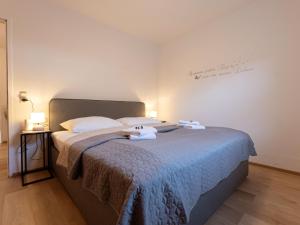 Apartment Alpenchalets-2 by Interhome