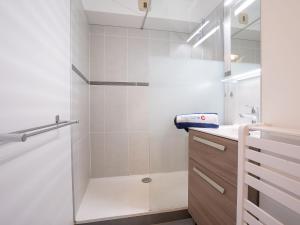 Appartements Studio Le Capitole-6 by Interhome : photos des chambres