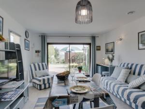 Studio Les Genêts by Interhome