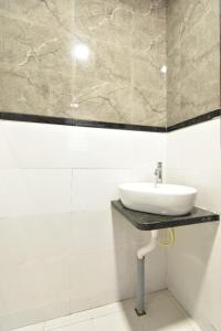 Hotel Ashirwad, Solapur