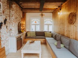 Holiday Home Historical and spacious Villa Anaïs by Interhome