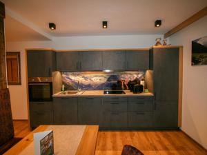 Apartment Erzherzogs Apts-Zillertal Alpen Lodge by Interhome