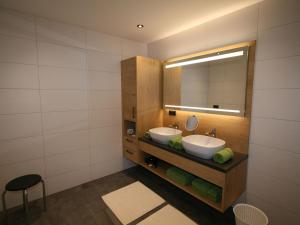 Apartment Erzherzogs Apts-Zillertal Kaiser Lodge by Interhome