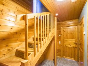 Holiday Home Pyhäkoti a- karhu by Interhome