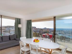 Apartment Jaume II-2 by Interhome