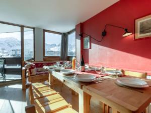 Apartment Les Roches Rouges - Lavachet by Interhome