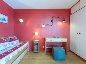 Apartment Les Roches Rouges - Lavachet by Interhome