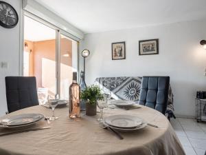 Appartements Apartment Village Marin Catalan by Interhome : photos des chambres