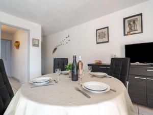 Appartements Apartment Village Marin Catalan by Interhome : photos des chambres