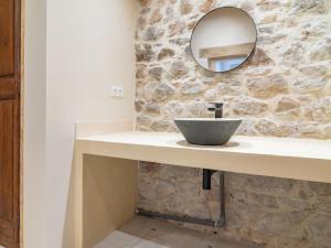 Maisons de vacances Holiday Home Les Eaux Claires by Interhome : photos des chambres