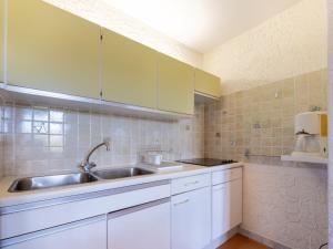 Apartment Porto di Mar-16 by Interhome