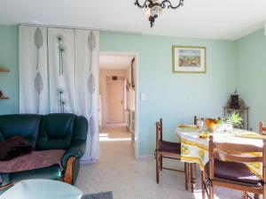 Apartment Le Néflier by Interhome