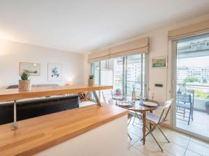 Apartment Cristal Croisette-4 by Interhome