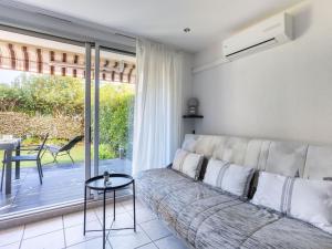 Apartment Le Marbeau-2 by Interhome