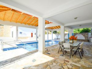 Holiday Home Villa Kursar by Interhome