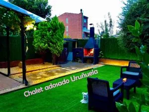 CHALET ADOSADO CON GARAGE Y TERRENO - 塞尼塞罗