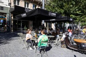 LATROUPE Grand Place