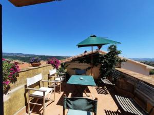 Near the sea big panoramic house 2 terraces in lovely village