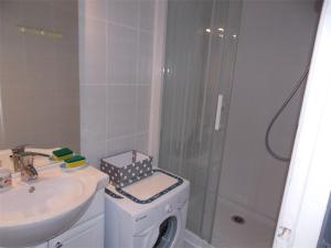 Luchon T2 Centre Ville avec Balcon Sud et Parking - Animaux Admis - FR-1-313-194