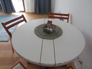 Flora Violet Studio Apartment nr 10