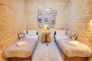 Casa Bartolo A Hidden Gem - Spacious Village Home EBAR1-1
