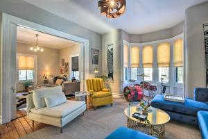 Walk to Downtown: Pet-Friendly Millerton Home!