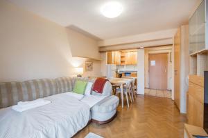 Citadel Manor Apartment