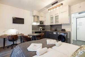 Central Sphere Apartment