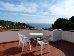 Private Apartments Cala Canyelles