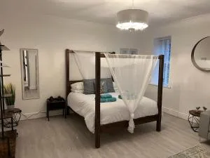 Large Three bed Two bathroom flat in Central Torquay - Torquay