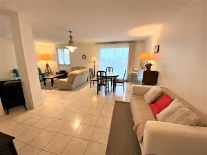 Appartement neuf en rez-de-chaussée à 50m de la plage Coz-Pors à Trégastel - FR-1-368-17