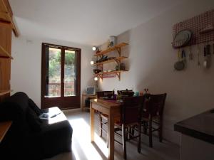 Appartements Appartement Puy-Saint-Vincent, 1 piece, 4 personnes - FR-1-330G-45 : photos des chambres