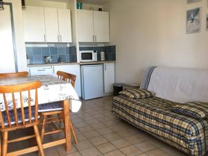 Appartement T2 à Vaux-sur-Mer, terrasse, jardin, parking, accepte animaux, pour 34 personnes - FR-1-494-76