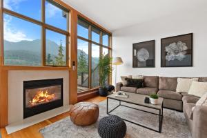 Whistler Treehouse