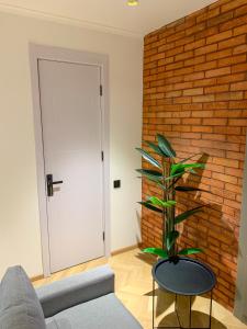 George’s Apartment