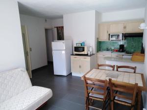 Appartements Appartement Vaux-sur-Mer, 3 pieces, 5 personnes - FR-1-494-79 : photos des chambres