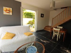Appartement rénové à Royan, proche plage, terrasse, parking privé - FR-1-494-102