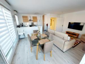 Cosy Home 1 - Spacieux 3 pièces avec parking - 30 min de Paris