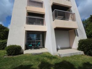 Bénodet : Superbe T2 rénové à 100m de la plage, parking inclus - FR-1-481-90