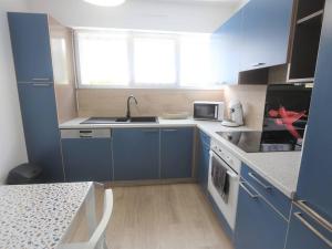 Bénodet : Superbe T2 rénové à 100m de la plage, parking inclus - FR-1-481-90