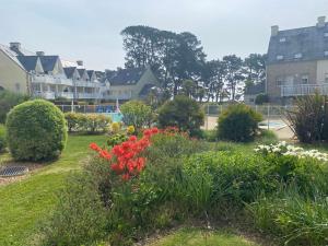 Appartements Appartement Fouesnant, 2 pieces, 4 personnes - FR-1-481-109 : photos des chambres