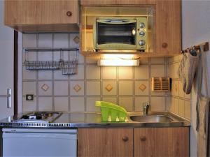 Studio cosy avec coin montagne, balcon sud et casier à ski - 4 couchages à Risoul 1850 - FR-1-330-61