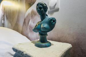 Appartements Le Musee d’Aphrodite / JACUZZI : photos des chambres